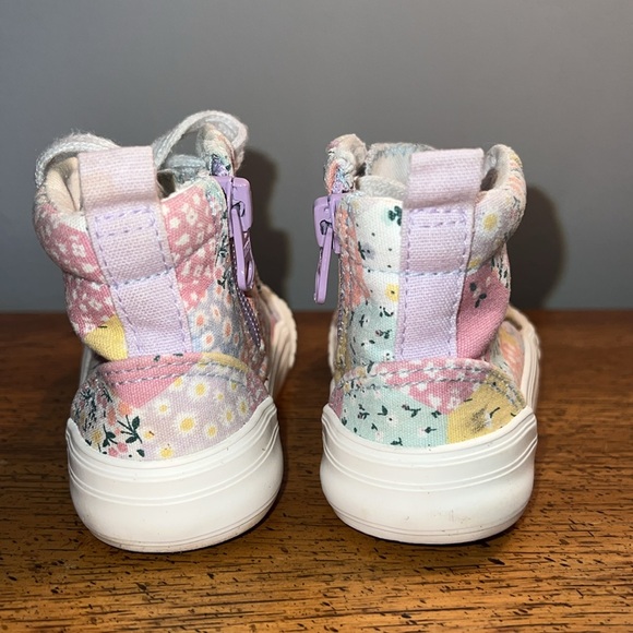 Cat & Jack patched sneakers 🌸 - Picture 5 of 5